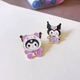 Kuromi süße Anime -Filme Spiele Harte Emaille Pins Sammeln Sie Metall Cartoon Brosche Rucksack Hat Bag Kragen Lampelabzeichen Frauen Mode Schmuck Elf Brosche S10001