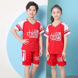 Fußball -Trikot -Hundeträger chinesische Kinderfußballuniform für Jungen Mädchen Kindergarten Performance Grundschule Sportwettbewerb Trainer