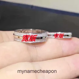 Anéis de designer de primeira classe para feminino Tifancy 1TO1 Double Thaped Diamond Full e Ring de par estreito para homens e mulheres 18K Gold Rose Simple and Personalized High Version