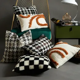Nya lyxiga Lambwool Tufting Pillows Case 30x50/45x45/50x50 cm tjock plysch Swallow Grid Chessboard Plaid soffa cojine dekorativos