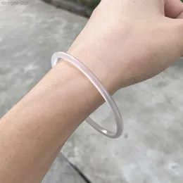 Bracciale coreano personalizzato di agata bianca surgelata per le ragazze in stile femminile attraverso un sottile filo di calcedy bracciale jingle