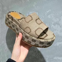 Designer sandaler tofflor sommar män kvinnor skor lyxiga glidar lägenheter tjocka botten flip flops broderade tryckta läderskor kvinnors skor