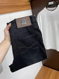 Herren Jeans Jeans Denim Stretch Men 2024 elastische Mode Stickerei Gerade lange Hosen Gespräztes Metallzubehör Altes Geld