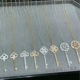 Desginer Tiffanybracelet Tiffanie High Version V Gold t Home Key Halskette Sonnenblumen Halskette Frauen Herzkronenschlüsselkette Halskette Kette Iris Anhänger