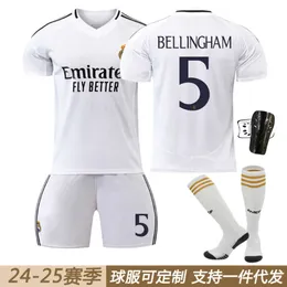 Soccer Jerseys 24-25 Real Madrid Home Game Football Jersey 7 Vini 5 Bellingham 10 Mbappe 12 c Ronaldo Set