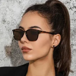 نظارة شمسية أزياء مربع خمر للنساء مصممة العلامة التجارية مرآة الفاخرة نظارات الشمس الرجعية الإناث ظلال Zonnebril Dames UV400