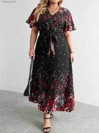 Basic Casual Dresses Plus Size Casual Dress Woman 2023 Summer V Neck Short Sleeve Floral Print Long Dress Black Curvy Size Women Clothing L49
