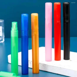 Bottiglie di stoccaggio 10pcs 10 ml Penna portatile Forma di plastica Sampione a bottiglia ricaricabile per piccoli contenitori a spruzzo vuoto Atomizzatore Viaggio colorato