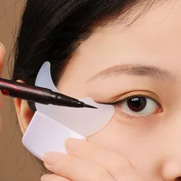 Magic Eyeliner Stencils Eyes Olhos Makeup Assist Helper for Women Beginners Eyeliner Cartões Guia Moldes Sombras de Eye Make Up Ferramentas de beleza