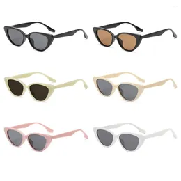Güneş gözlükleri moda kedi göz şekli kadınlar için vintage uv400 güneş koruma gözlükleri renkli küçük çerçeve gölgeler yaz gözlük