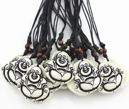 Fashion intero 12 pcslot simulazione ossea intaglio Maitreya Buddha Statue Collana pendenti per uomini per uomini Donne Childrens039 Amulet 89764423122016