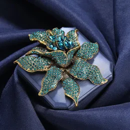 Vintage Orchid Rhinestone Brooch Women High-end Luksusowa nisza biżuterii Projekt Znakomity stanik akcesoria Lady Party Bankiet Pin 240411