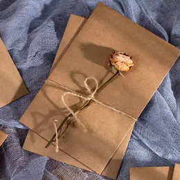 20pcs Retro Kraft Paper Envelope A5 حجم محفظة من مواد حزام أبيض.