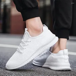 Повседневные туфли Damyuan Men Sneakers дышащие классические спортивные спортивные тренажеры для вязания пробегают плюс размер zapatillas hombre