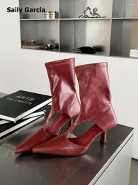 Stivali in pelle rossa in pelle di natale femminile selvatiche puntatore sexy hlow corto 2024 scarpe traspirabili estive solide