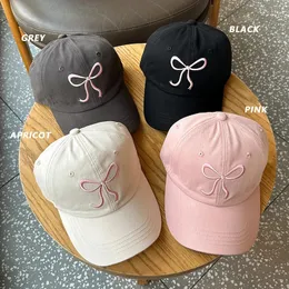 RICYGVM Bow Embroidery Women Baseball Hat Sweet Girl Duckbill Cap Outdoor Sun Protection Duck Tongue Caps Solid Color Visors 240411