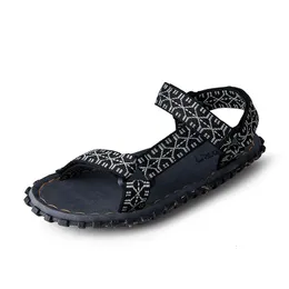 Men Athletic Sandal Summer Flat Arch Support Gummi Antiskid Hållbar utomhus WADABLE Sandaler Bekväm snabb torr 240409