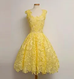 Luksusowe unikalne koronkowe sukienki imprezowe Vintage Długość kolana Chic Popularne suknie wieczorowe Kobiety Krótkie na zamówienie Made Real Image
