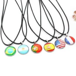 Anhänger Halsketten 10 Styles Fußball National Flags Seilkette Leder Choker für Frauen Männer Fußballspieler Schmuck Geschenk238y