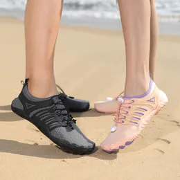 夏の女性裸足の靴ウォータービーチシューズスイミングスイムスイムサーフアクアシューズ海アクアユニセックスプラージャプラージウォーターショーネン35-46