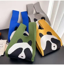 Storage Bags 1Pc Cute Creative Panda Pattern Handbag Chinese Style Knitted Simplicity Portable Large Capacity Shopping Bag