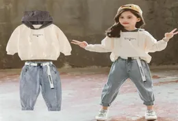 2019 New Girls Clothing Outfits 세트 캐주얼 스타일의 면화 까마귀 스웨트 셔츠 청바지 2pcs 가을 어린이 6 8 10 12 Age291C6267676