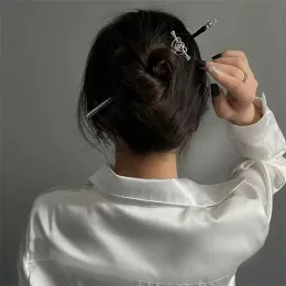 Vintage Punk Metal Sword Hairpin Chinês Sword Hair Sticks Para Mulheres Penteado Diy Design Ferramentas de Ferramentas de Acessórios