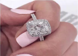 2020 Cushion Cut 3ct Lab Diamond Ring 925 Стерлинговые обручальные обручальные кольца для женщин для женщин Moissanite Party Jewelry7648496