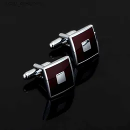 CUFF LINKS Men Prezent czerwone szkliwo spinki mankietowe hurtowe detaliczne srebrny kolor Materiał miedziany nowość kwadratowy projekt Wysoka jakość na Boże Narodzenie Y240411