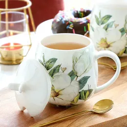 Tassen 400 ml Bone China Chat Cafe Neuheit Becher kreatives Blumenmuster Büro Keramik Teetasse Fein Porzellangeschenke für Kaffeeliebhaber