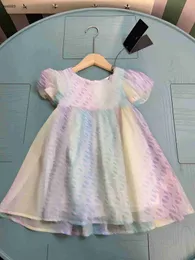 패션 여자 드레스 아이 디자이너 옷 무지개 편지 인쇄 아기 치마 아이 파티 드레스 크기 90-150 cm 짧은 슬리브 공주 드레스 24mar