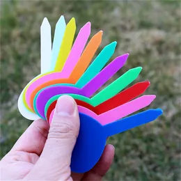 100 pcs Herzform Pflanzetiketten Garten eingedickte Topfmarkierungen Kindergärten Kräuter-Tags Plastik wasserdichte Anti-UV-Schilder.