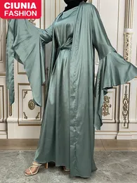 Горячая продажа атласная исламская одежда наборы мусульманских женщин кимоно -индейка лотос лотос листьев