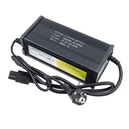 54,6V 67,2V 84V 10A carregador de bateria de lítio LED para 13S 16S 20S 48V 60V 72V Bateria E-Bike Fast Charger com shell de alumínio do ventilador