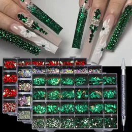 24 Gitter Luxus glänzende Diamantnägelkunststrauchsteine Kristalldekorationen Set AB Glass 1PCS PIP in Grids Box 240410