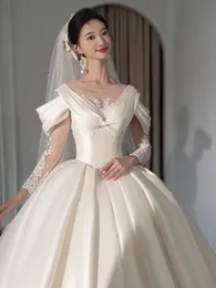 Sbalorditivo 2024 lussuoso cristalli arabi paillettes abiti da sposa abito da ballo a maniche lunghe lussuose in pizzo di lusso in raso scintillante di abiti da sposa in campo da giardino scintillante