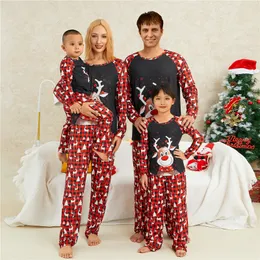Xingqing Matching Christmas Pigiamas Famiglia 2022 inverno Sleep abbigliamento Elk Modello a maniche lunghe e pantaloni vestiti per bambini genitore