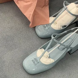기질 샌들 패션 패션 여성 특허 여름 가죽 메리 제인 여자 얕은 입 하이힐 싱글 신발 2 90