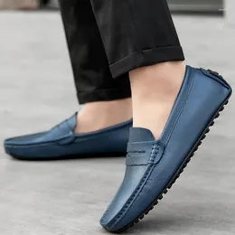 Scarpe casual di grandi dimensioni in pelle maschile a colori solidi a colore massiccio di gusti a colori sottili che guidano piatti zapatos para hombre