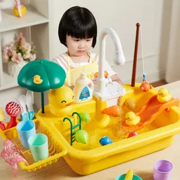 Kinder Küchenspüle Spielzeug elektrische Geschirrspüler spielen Spielzeug mit fließendem Wasser, so tun Sie sich mit Lebensmittelfischen Rollengeschenk 240407