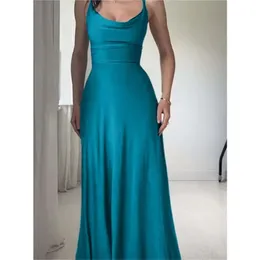 2023 Sommer Neues Satin Falten großer U-Neck-Haltenda-Taillen-Cinch-sexy Kleid für Frauen