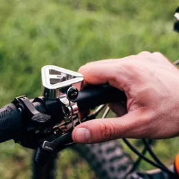 Yeni bisiklet çan mtb yol bisiklet boynuz şık üçgen tasarım alüminyum yüzük açık sesli ses bisiklet aksesuarları