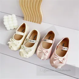 Mode kleine Mädchen Bögen Stoff Flat Schuhe Kinderbrief Elastizität Band Weiche Bottoms Prinzessin Schuhe Kinder Geburtstagsfeier Ballett Dance Schuhe Z7650