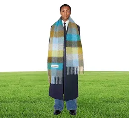 Uomini e donne in stile generale Cashmere Scarf Designer 2022s Autunno inverno coperta Donne039s Colorful Plaid4147447