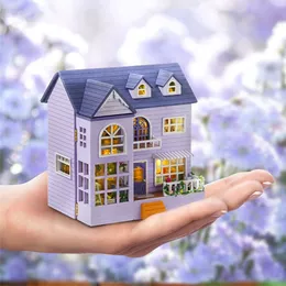 Novo kit de construção em miniatura de madeira DIY casas de boneca com móveis Light Molan Casa Dollhouse Toys feitos artesanais para meninas presentes de natal