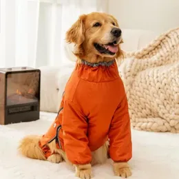 Hundebekleidung Herbst und Winter Big Vierbein Anzug Ladung Mantel winddichte kaltbeständige ausgehende Goldfell Vlies groß