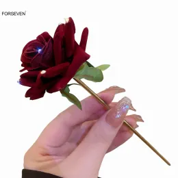 Red Rose Flower Sticks Forks Gold Metal Metal Metal Clipes For Women Girls Hair Bun Maker Ponytail Jóias