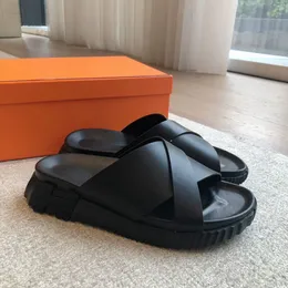 Topp lyxiga män Beach Slide Flats Infra Sandaler Skor kalvskinn gummisol mulor komfort skor rabatt dagligen casual promenad eu38-46