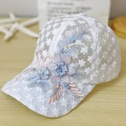 Summer Senhories Lace Baseball Cap bordado Flores mamas de pato respirável chapéu de tanque de solto solar chapéu de chapéu de soldado de rebote 240411