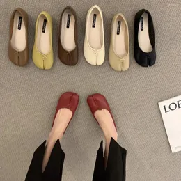 Lässige Schuhe tabi Frau Microfaser Leder Comfy Flats Split Zehenschuhen weiche Bodenlaafer kurze Damen Trotter Moccasins